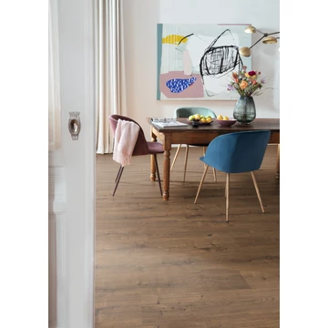 EGGER PRO CLASSIC 8/32 4V AQ Dark Dunnington Oak Laminált padló EL2103