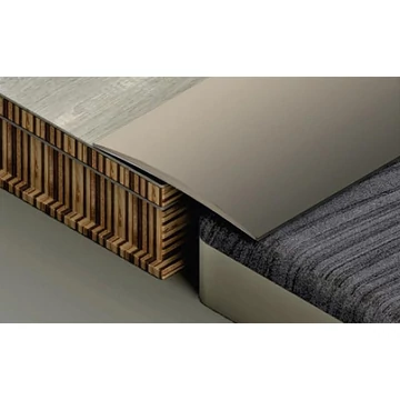 Öntapadós "lencse" profil 900x32 mm, eloxált matt pezsgő