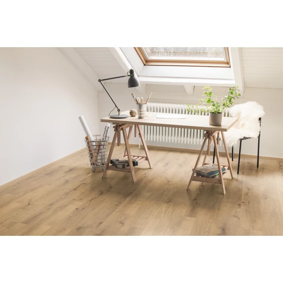 EGGER CLASSIC 10/32 4V AQ Natural Lausanne Oak Laminált padló EL2953