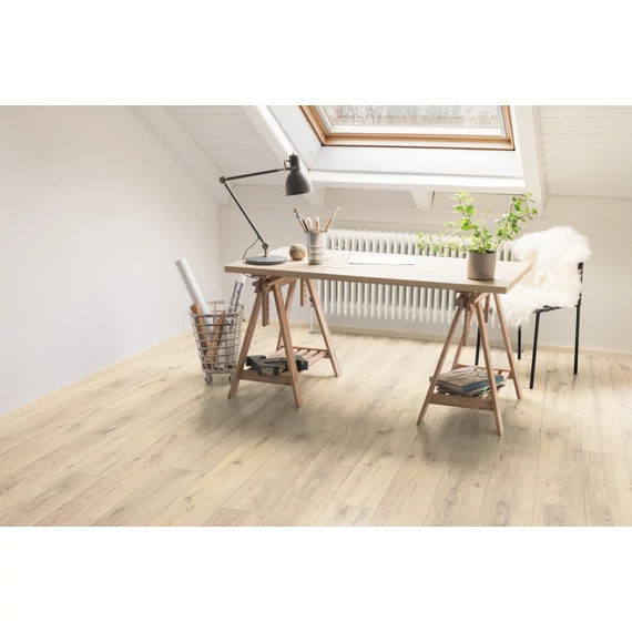 EGGER CLASSIC 8/32 4V Parquet Oak Laminált padló EL2805