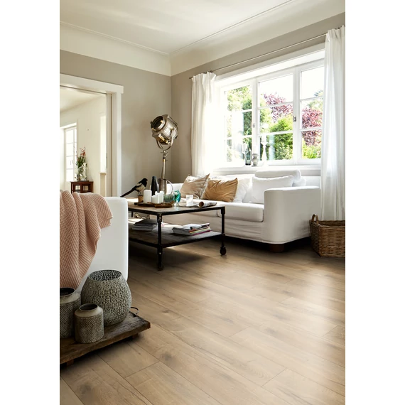 EGGER CLASSIC 8/32 4V Brown Loja Oak Laminált padló EL2077