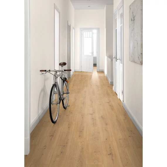 EGGER CLASSIC 8/33 4V AQ Honey Predaia Oak Laminált padló EL2009