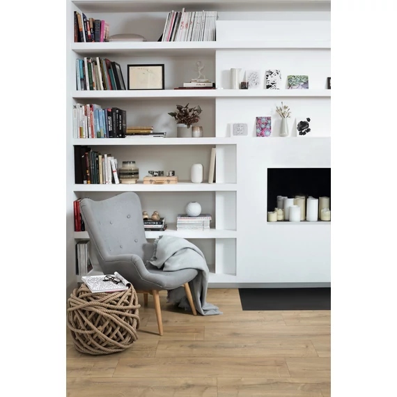 EGGER LARGE 8/32 4V Brown Loja Oak Laminált padló EL2077