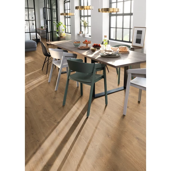 EGGER LARGE 8/32 4V Natural Waltham Oak Laminált padló EL2935