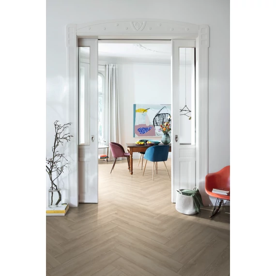 EGGER HERRINGBONE 8/32 4V Cream Newport Oak Laminált padló EL2161