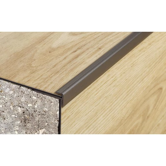 Lefúrható “F” lépcsőélvédő profil 2500x30x13 mm, eloxált matt pezsgő